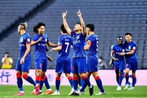 九游会官方网站这也行？上海申花刷新队史纪录托特纳姆远射贴柱备战中超，今夜广州队备战NBA季后赛的简单介绍